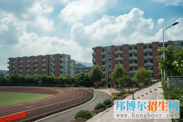 重慶市龍門浩職業中學校2017年報名條件、招生對象