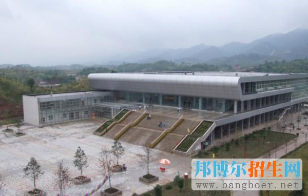 重慶醫科大學護理學院2017年報名條件、招生對象