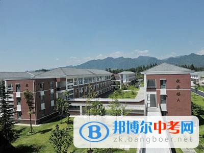 都江堰市第一中學2022年招生代碼