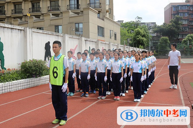 四川省成都市玉林中學初中部舉行2017年春季特色運動會