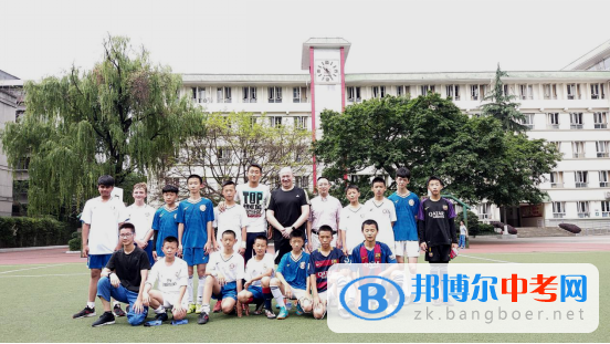 綠茵場上縱意馳騁，中英兩校各展風采 ——石室錦城“中英校際連線”活動日