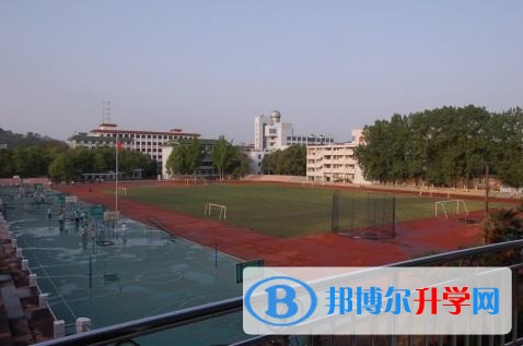 閬中市老觀中學怎么樣、好嗎
