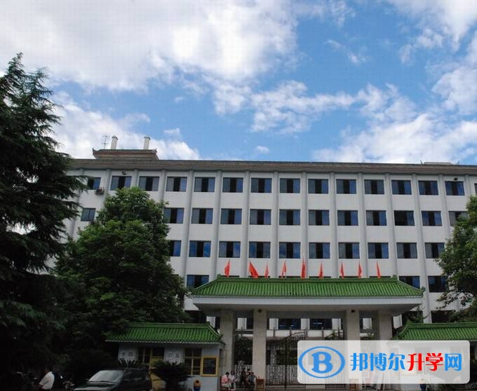 四川省閬中中學校怎么樣、好嗎