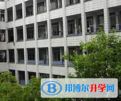 貴陽市第八中學2022年學費、收費多少