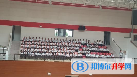 安寧市昆鋼第一中學招生辦聯系電話