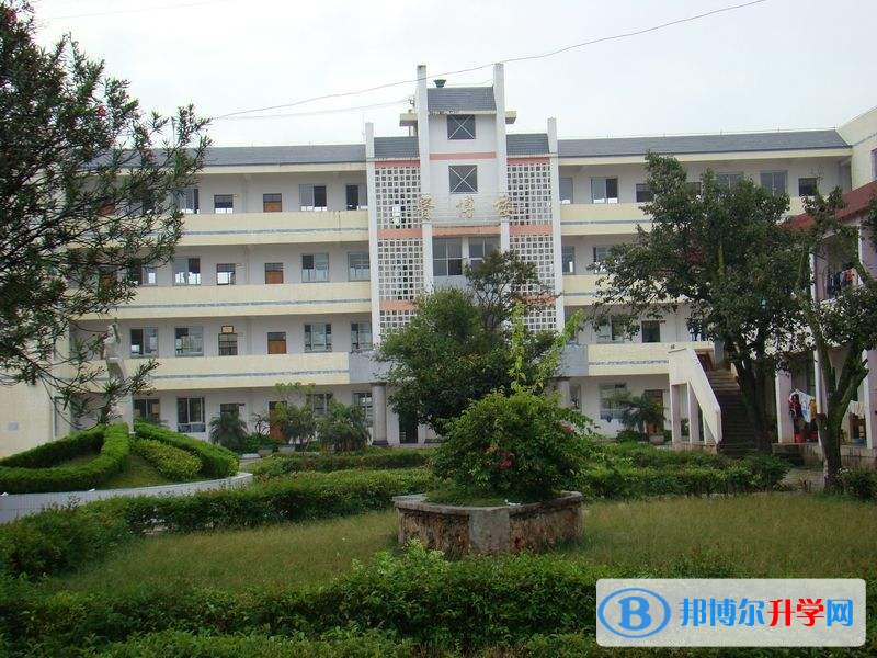 云南省施甸中學地址在哪里