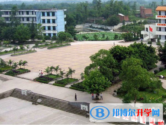 重慶市榮昌仁義中學地址在哪里