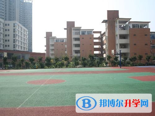 重慶南開中學招生辦聯系電話