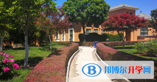 美達菲上海學校網站網址 