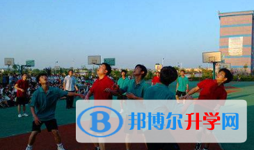 華中東典國際學校2023年報名條件、招生要求、招生對象