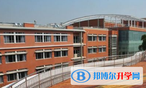 華師大二附中-瑞士萊蒙尼亞IB課程班怎么樣、好不好