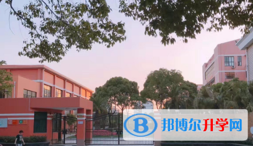上海田家炳中學國際部2023年報名條件、招生要求、招生對象