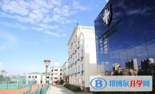 青島銀河學校初中部2020年學費、收費多少