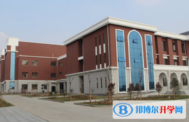 鎮江楓葉國際學校初中部2020年報名條件、招生要求、招生對象