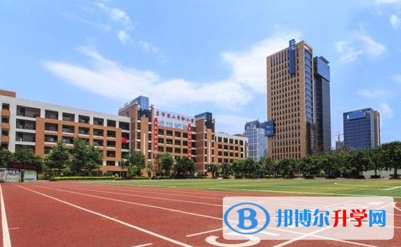 貴陽觀山湖中加國際學校初中部網站網址 