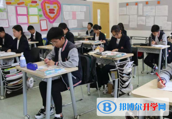 河南英迪國際學校網站網址 