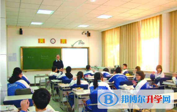 河南師大附中雙語國際學校小學部2020年報名條件、招生要求、招生對象