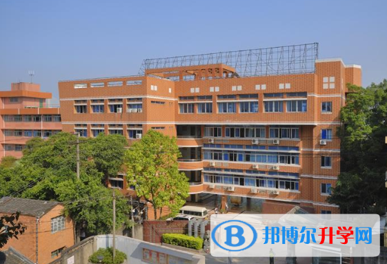 江西西山國際學校小學部網站網址 