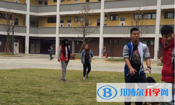 貴陽觀山湖中鐵置業中加學校高中部2020年招生計劃