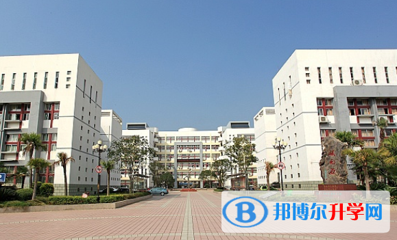 廣西師大附中國際部2020年報名條件、招生要求、招生對象