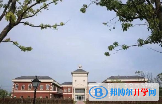 天津惠靈頓國際學校網站網址 