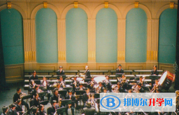上海復旦大學附屬中學國際部怎么樣、好不好