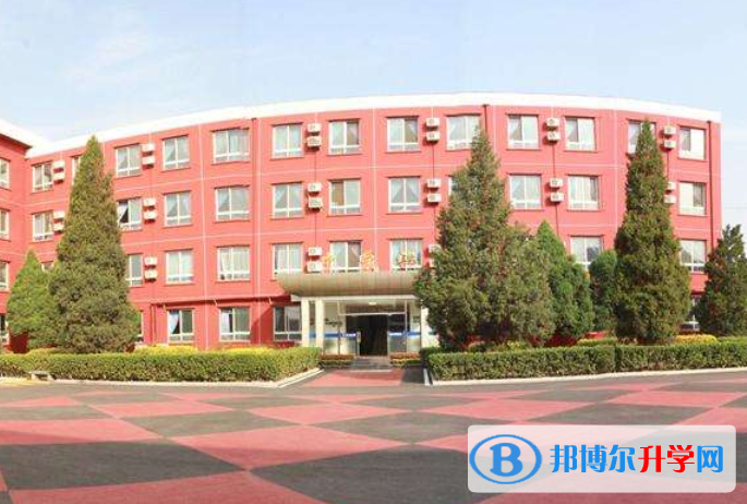 北京中關村外國語學校國際部2023年學費、收費多少