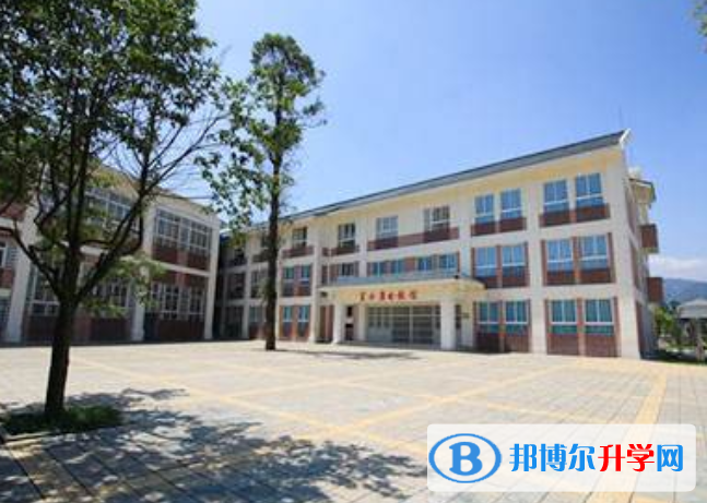 都江堰青城山高級中學國際部怎么樣、好不好