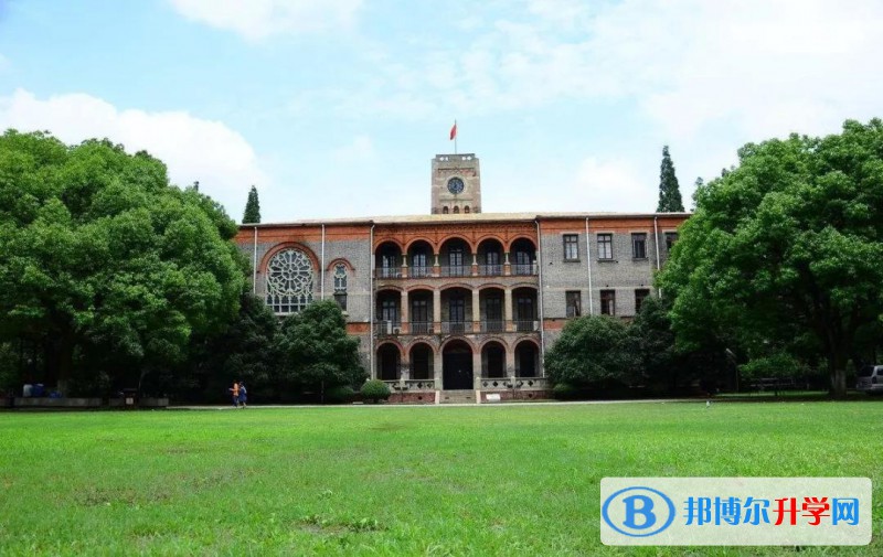 四川省東汽八一中學費、收費多少 