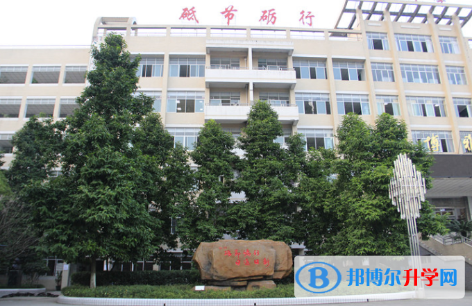 重慶合川大石中學2021年宿舍條件