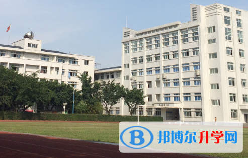 四川省榮縣中學2021年報名條件、招生要求、招生對象