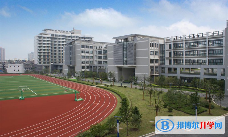 四川省中江縣龍臺中學2021年學費、收費多少