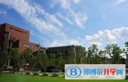 四川省武勝中心中學校2021年報名條件、招生要求、招生對象