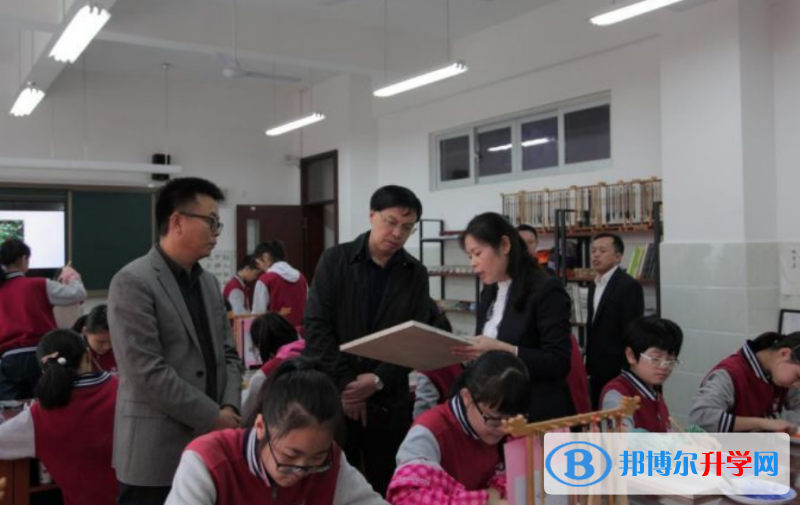 成都市第四十中學校2022年學費、收費多少