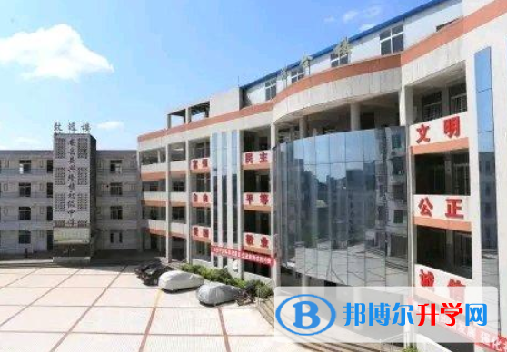 四川省安岳縣龍臺中學2022年報名條件、招生要求、招生對象