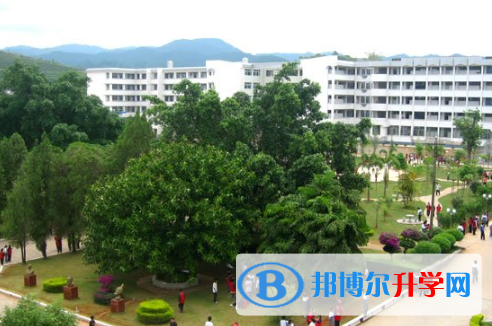 云南省普洱市第一中學2021年報名條件、招生要求、招生對象
