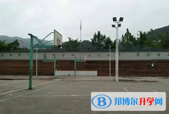 鎮沅第一中學2021年報名條件、招生要求、招生對象
