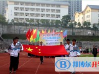 南江中學2022年學費、收費多少