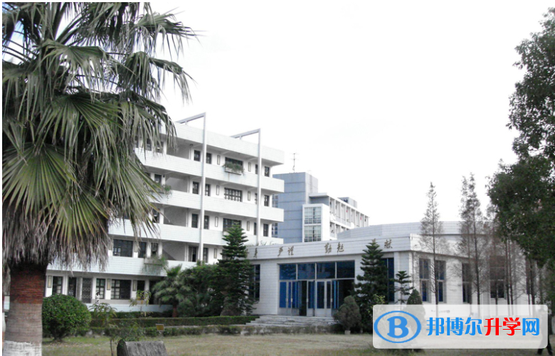 營山縣華英實驗學校2022年地址在哪里