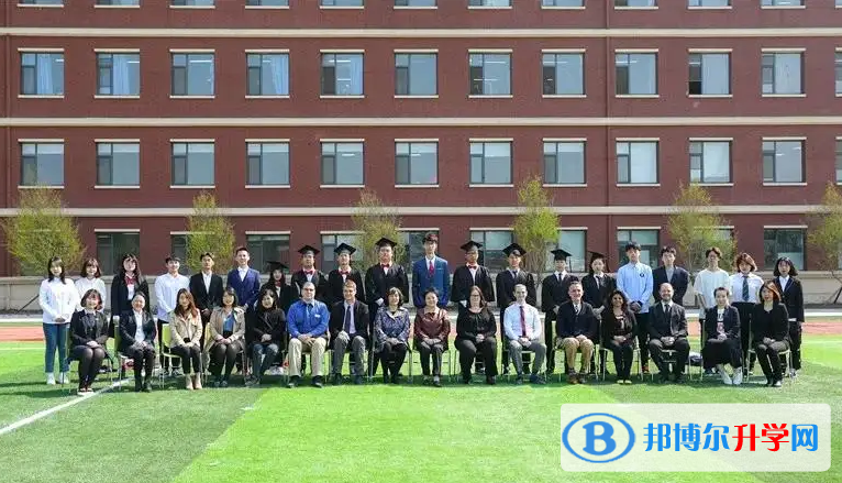  美達菲國際學校2022年學費標準