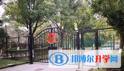  上海蒙特奧利弗學?？孔V嗎
