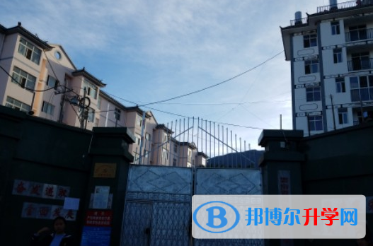 洱源縣第二中學2022年網站網址