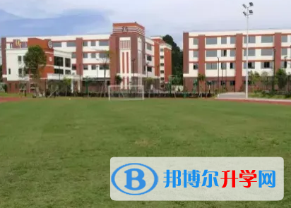 深圳珊蒂泉外國語學?？孔V嗎