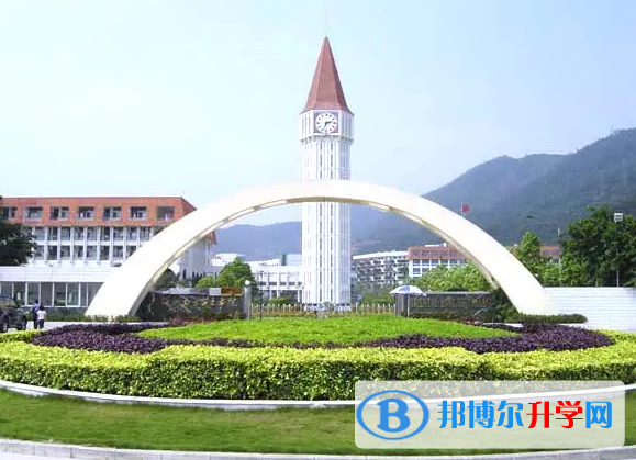 深圳東方英文書院2023年學費標準