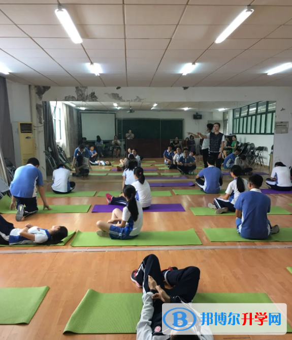 深圳紅嶺中學高中部國際班2023年招生政策