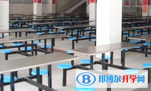向明中學2023年宿舍條件