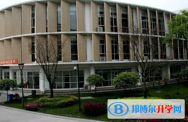 成都北大附中2023年網站網址