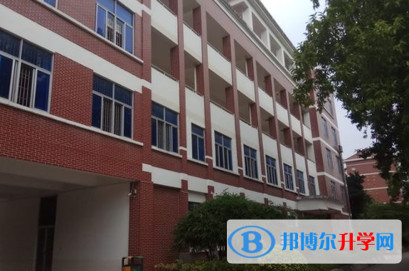 2023南昌中考政治滿分是多少？