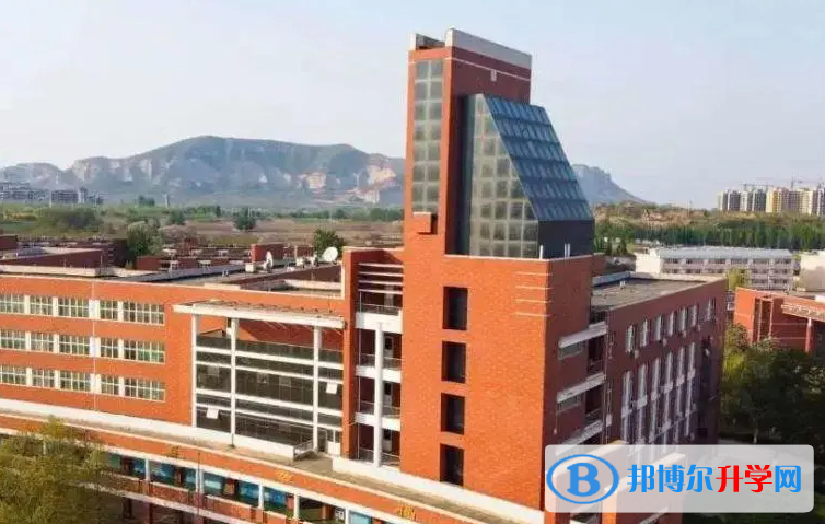鹿泉市第一中學地址，乘車路線