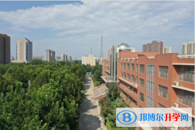 辛集市第一中學怎么樣、好不好
